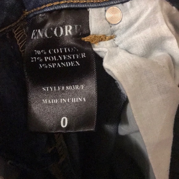 Jeans - Picture 3 of 3